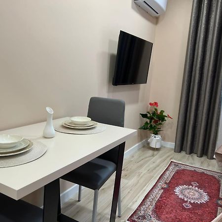 Smart Home , Lovely Apartment In Tirana Exterior photo