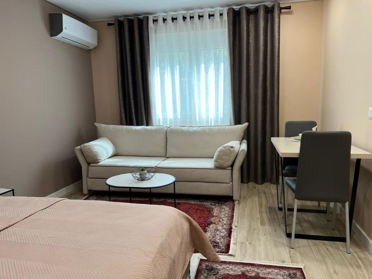 Smart Home , Lovely Apartment In Tirana Exterior photo